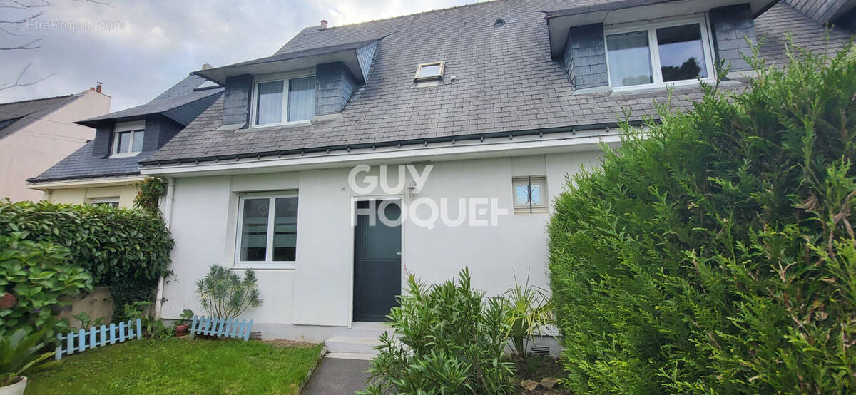 Maison à GRAND-CHAMP