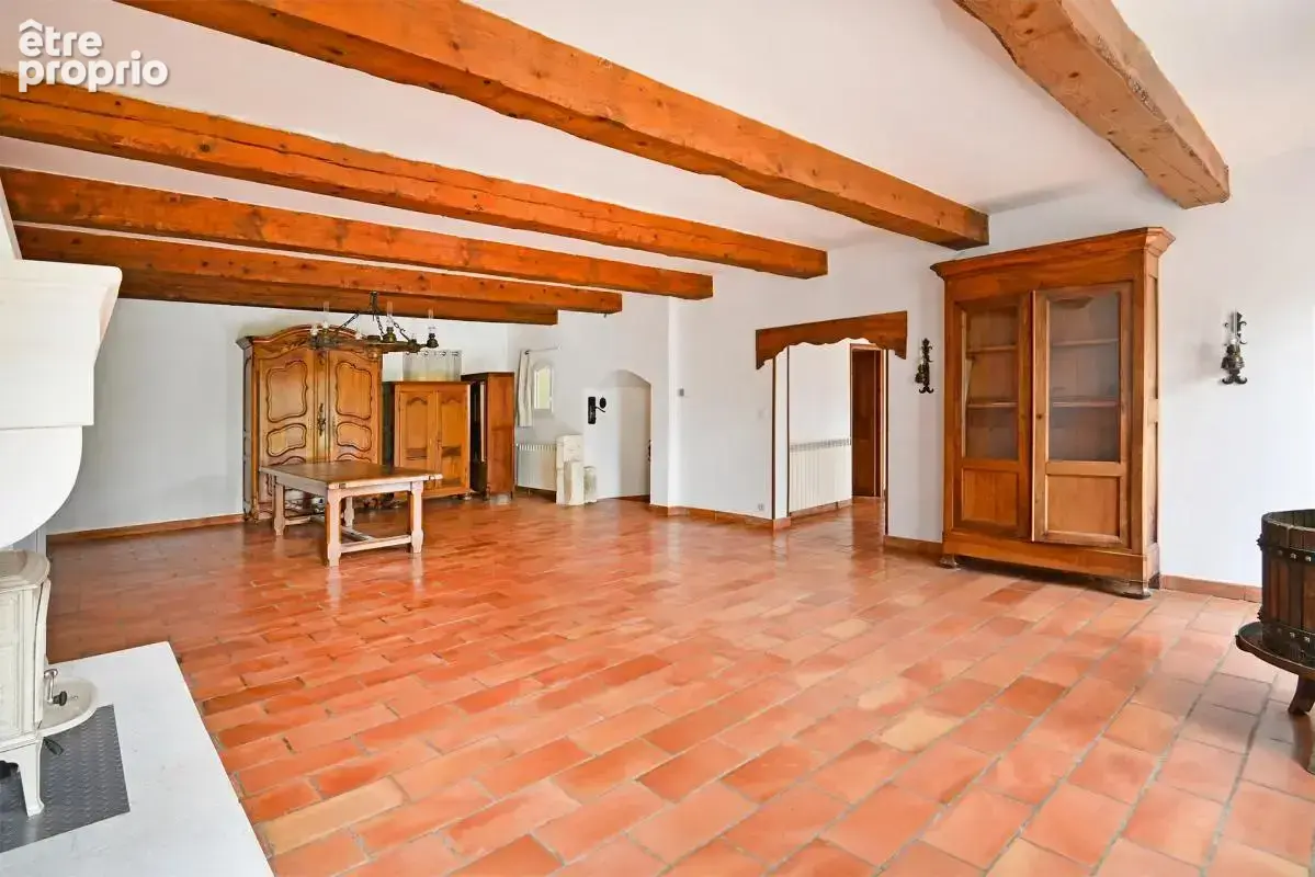 Maison de 7 pièces de 264 m² à Vauvert - photo 2