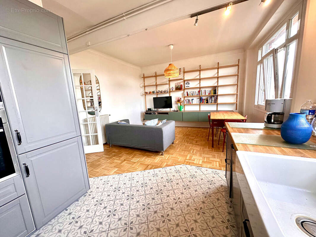 Appartement à NANTERRE