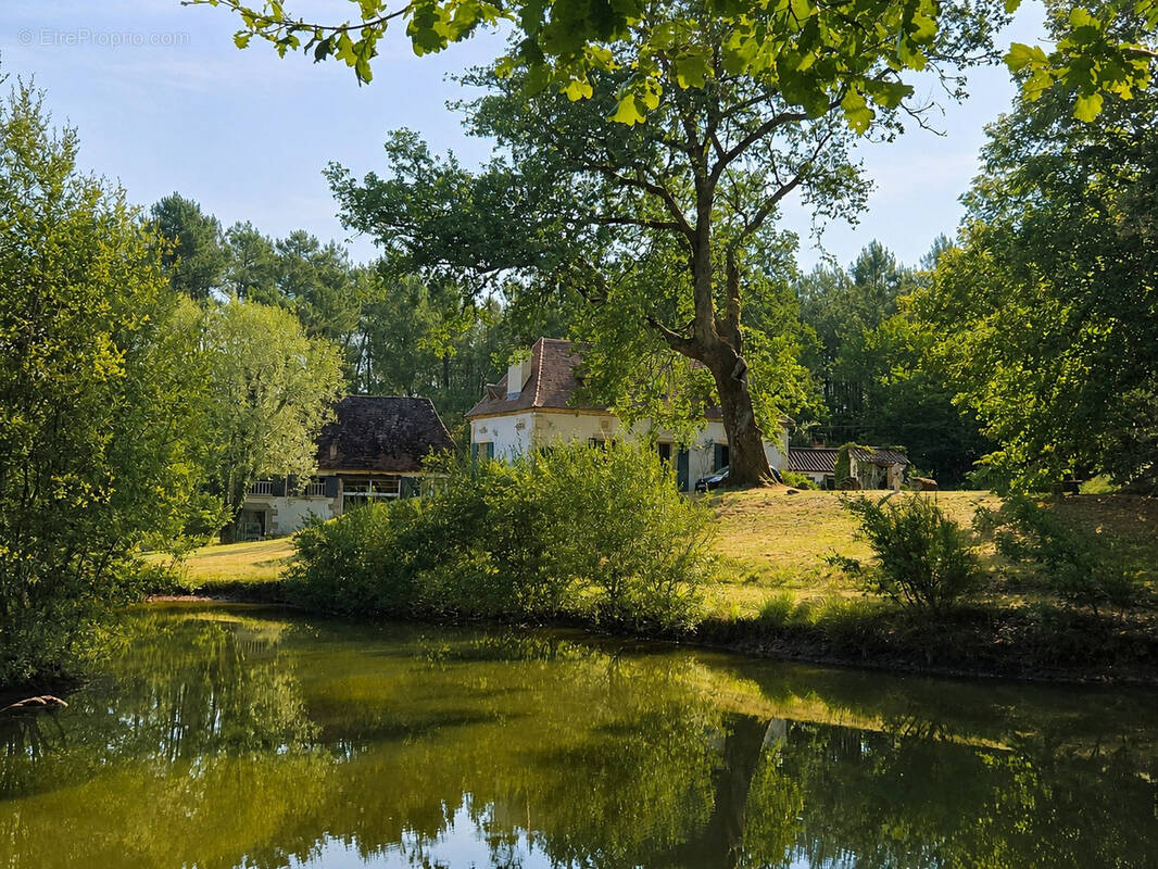 Maison à LAVEYSSIERE