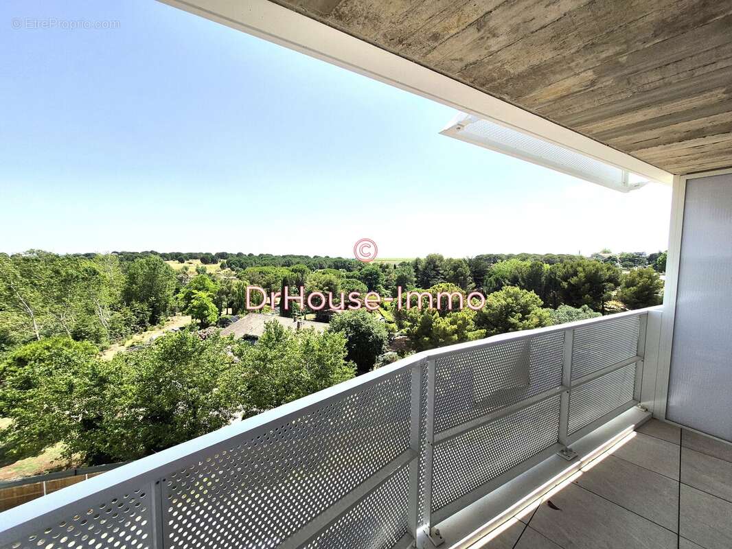 Appartement à LATTES