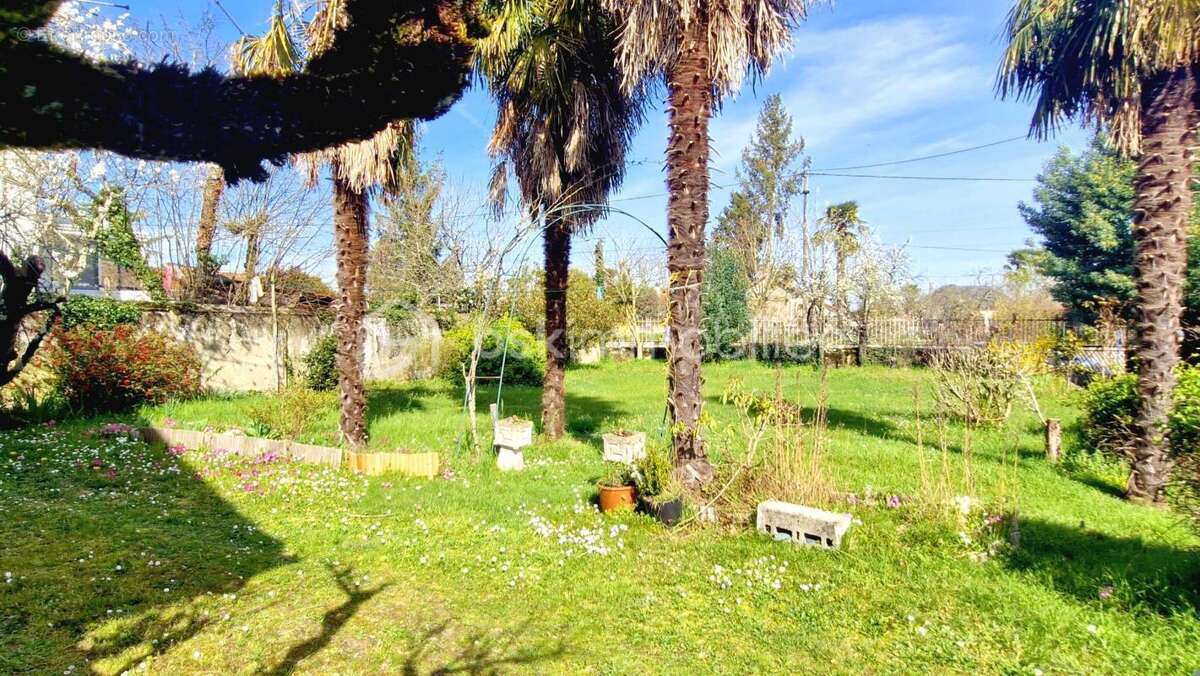 Maison à VIC-EN-BIGORRE