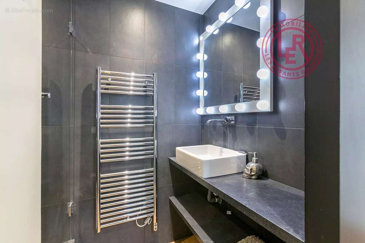 Appartement à PARIS-3E