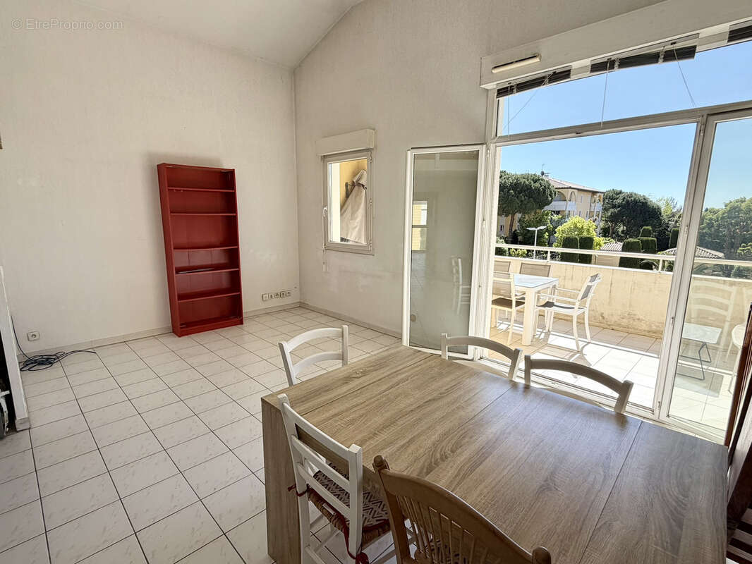 Appartement à LATTES