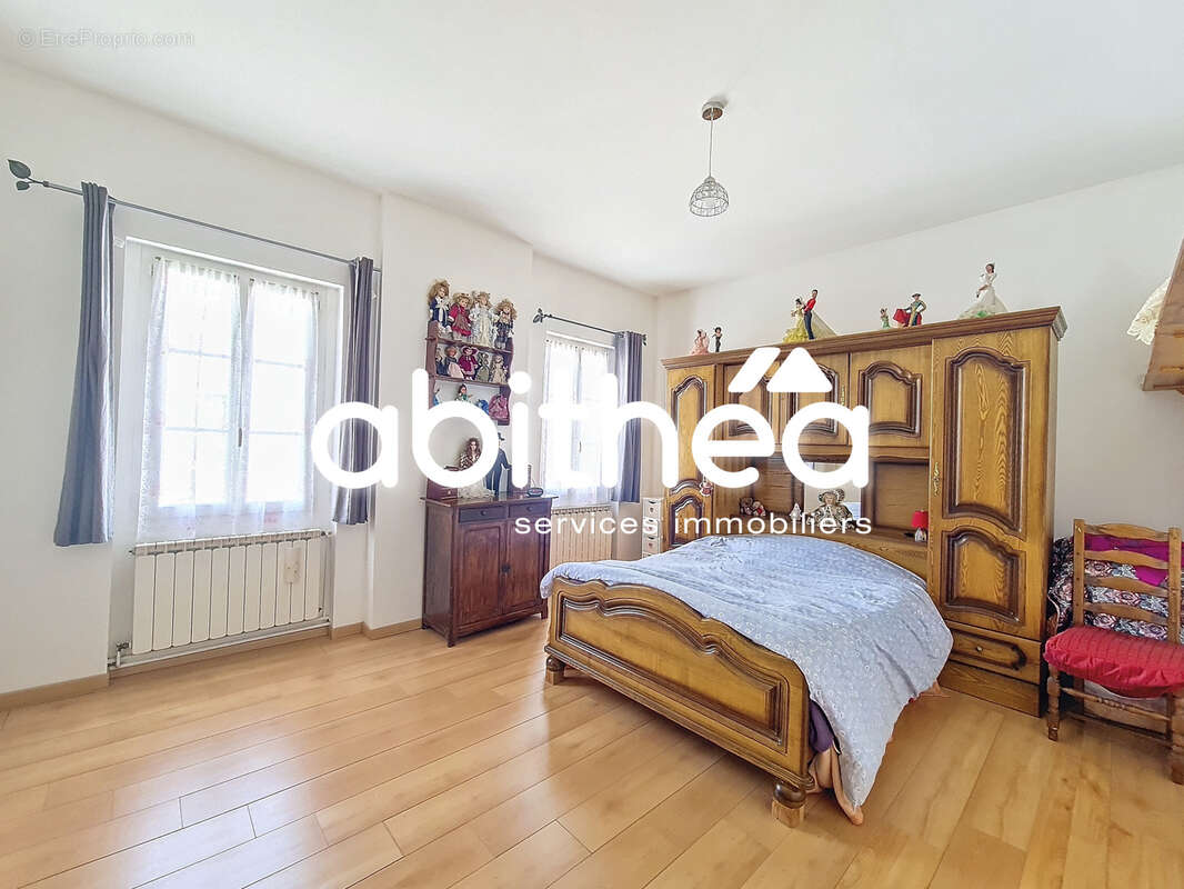 Maison à SAINT-FORT-SUR-GIRONDE