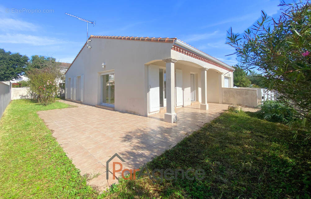 Maison à SAINT-GEORGES-DE-DIDONNE