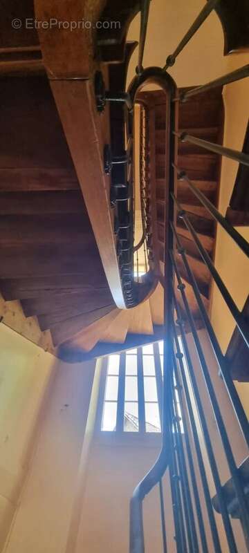 Maison de maître avec piscine et dépendances - photo 14