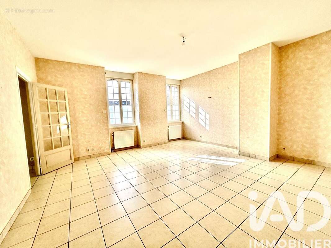 Photo 3 - Maison à VILLENEUVE-SUR-YONNE