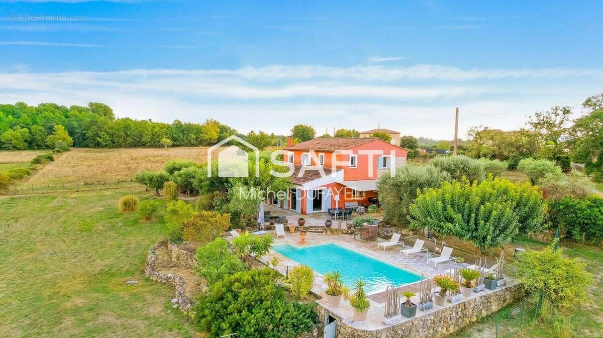 Photo 1 - Maison à BAGNOLS-EN-FORET