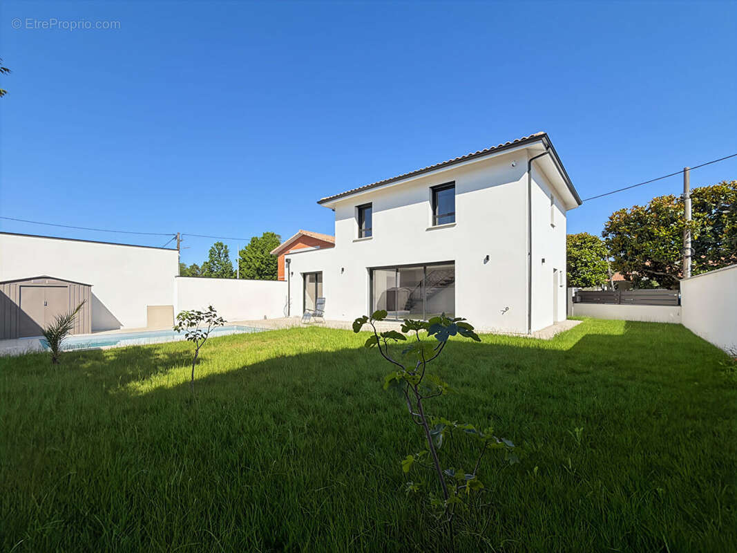 Maison à VILLENAVE-D'ORNON