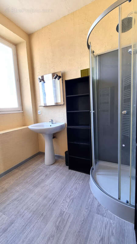 Maison à CHATENAY-SUR-SEINE