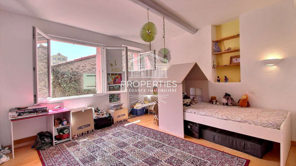 Maison à BORMES-LES-MIMOSAS