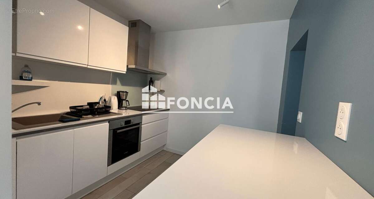 Appartement de Type 3 entièrement restauré - photo 3