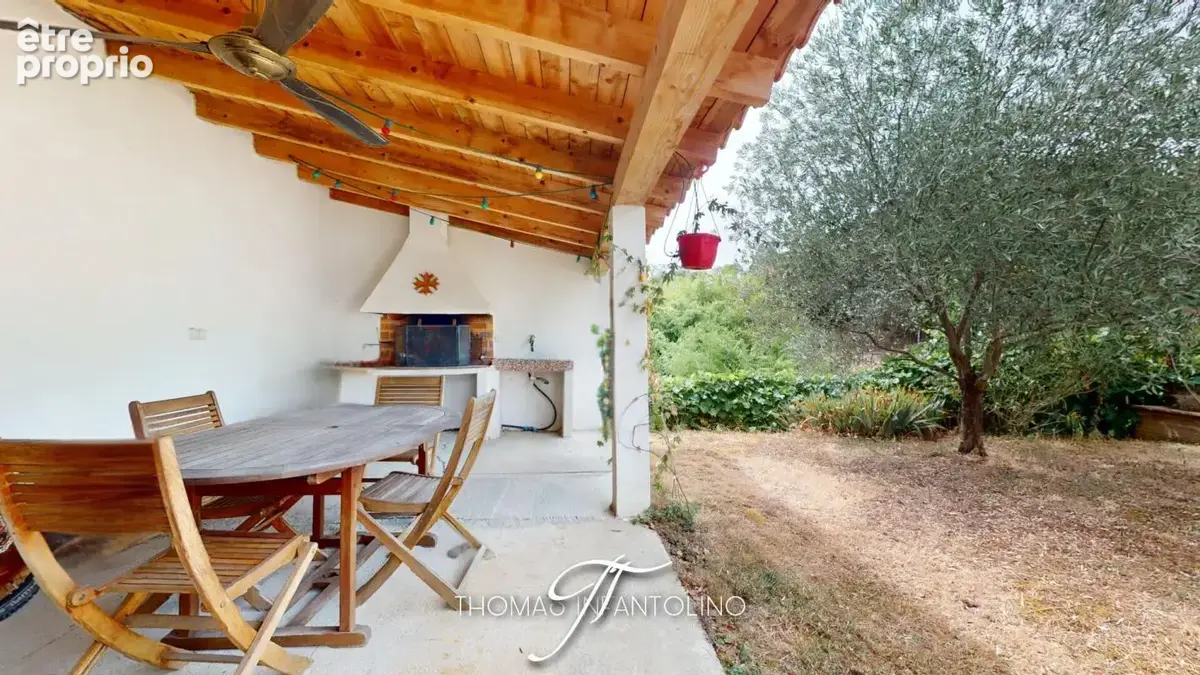 En exclusivite - maison en pierre - jardin - piscine - garage - climatisation - faible taxe foncière - photo 16