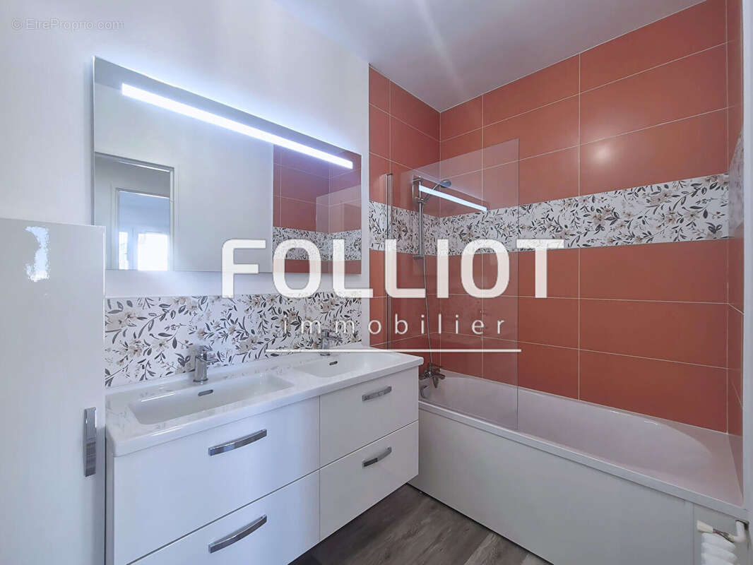 Appartement à MONDEVILLE