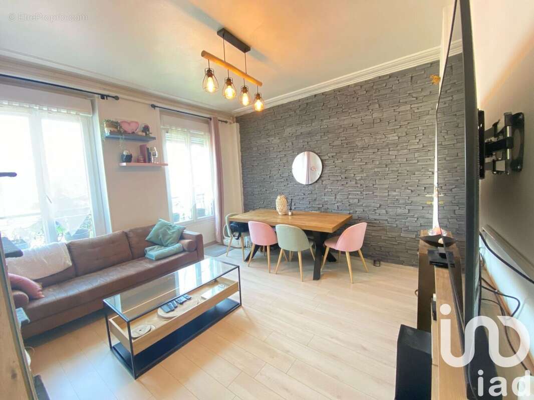Photo 2 - Appartement à PRESLES-EN-BRIE