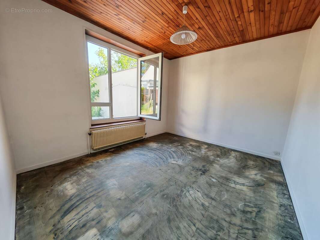 QUETIGNY, maison de plain-pied 4 chambres - photo 9