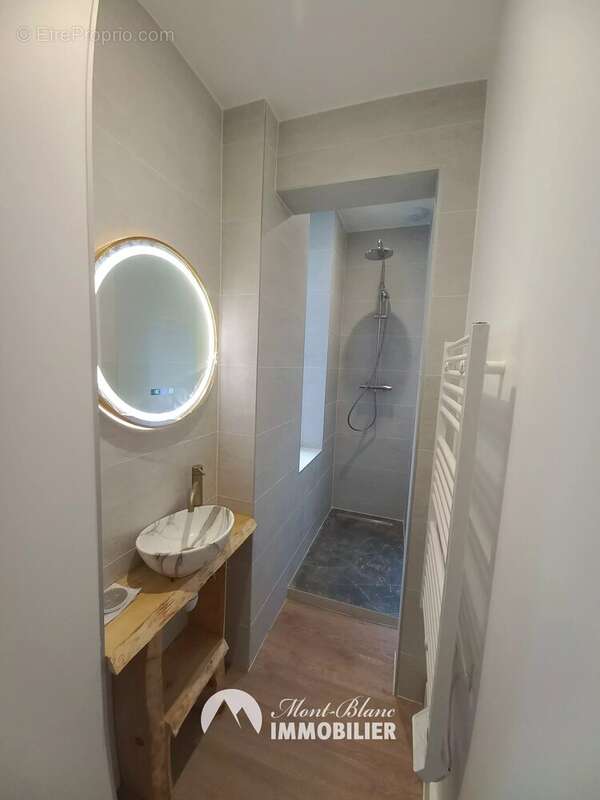 Superbe appartement de type 2 pièces entièrement rénové - photo 4