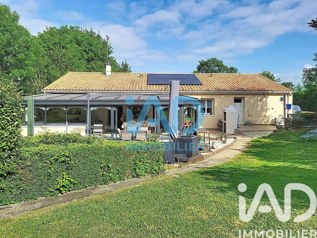 Photo 2 - Maison à BECELEUF