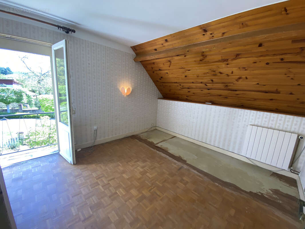 Maison à SAINT-BENIN-D&#039;AZY