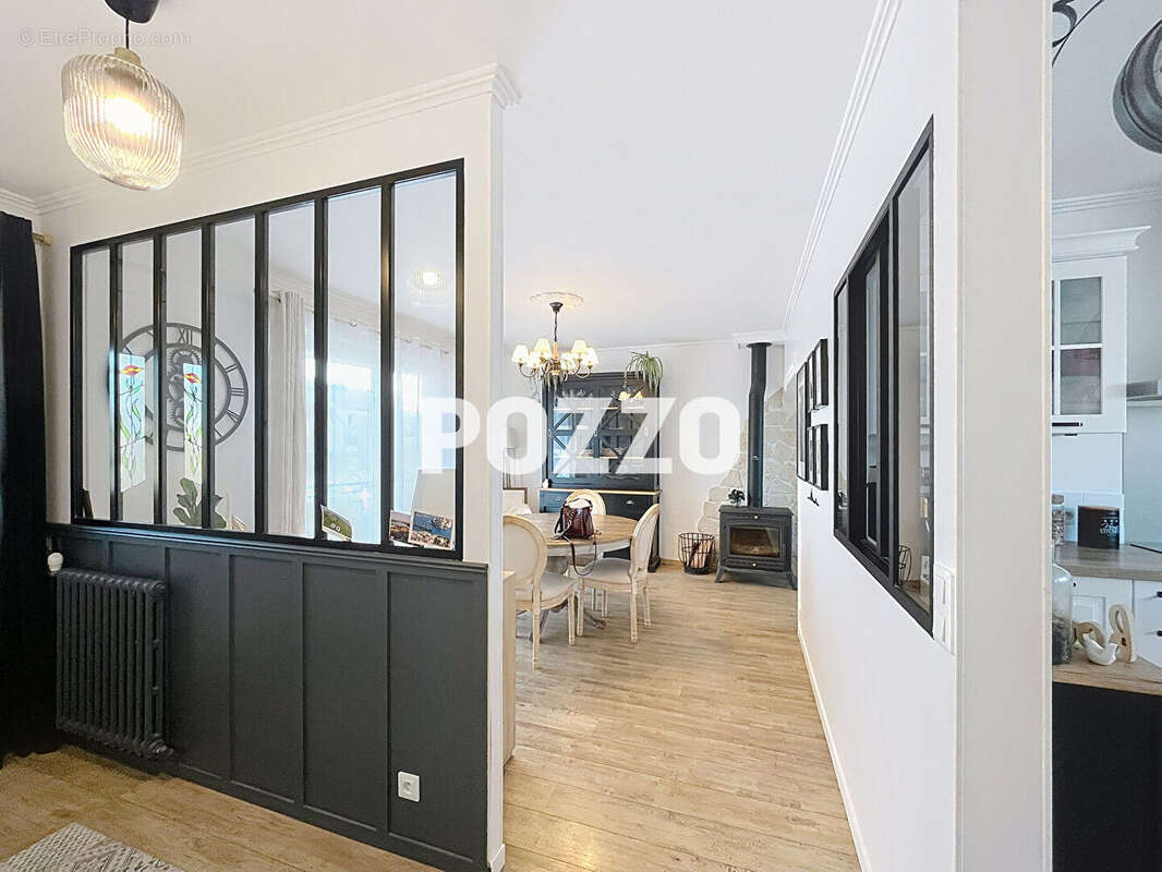 Maison à DONVILLE-LES-BAINS