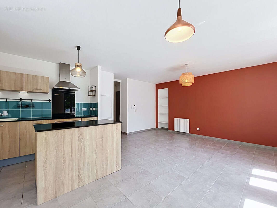 Appartement duplex 83 m² ? Blois Quartier des Écoles ? Immeuble entièrement rénové - photo 2