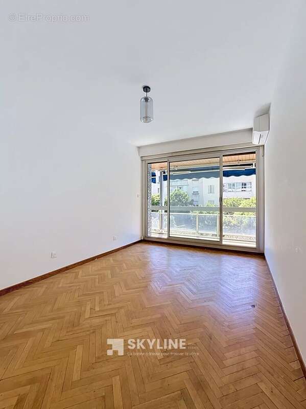 Appartement 115 m² à Marseille-8e  - photo 9