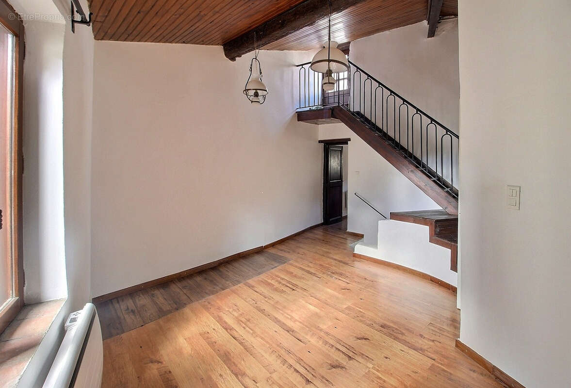 Maison à SAINT-MARTIN-DE-LONDRES