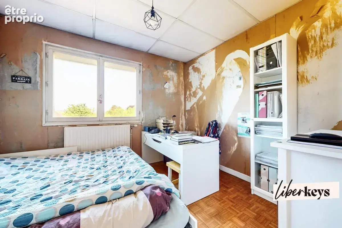 Lacrost 71700 - villa sur 2 niveaux - 112 m² habitable - 1762 m² terrain - 3/4 chambres - garage - photo 8