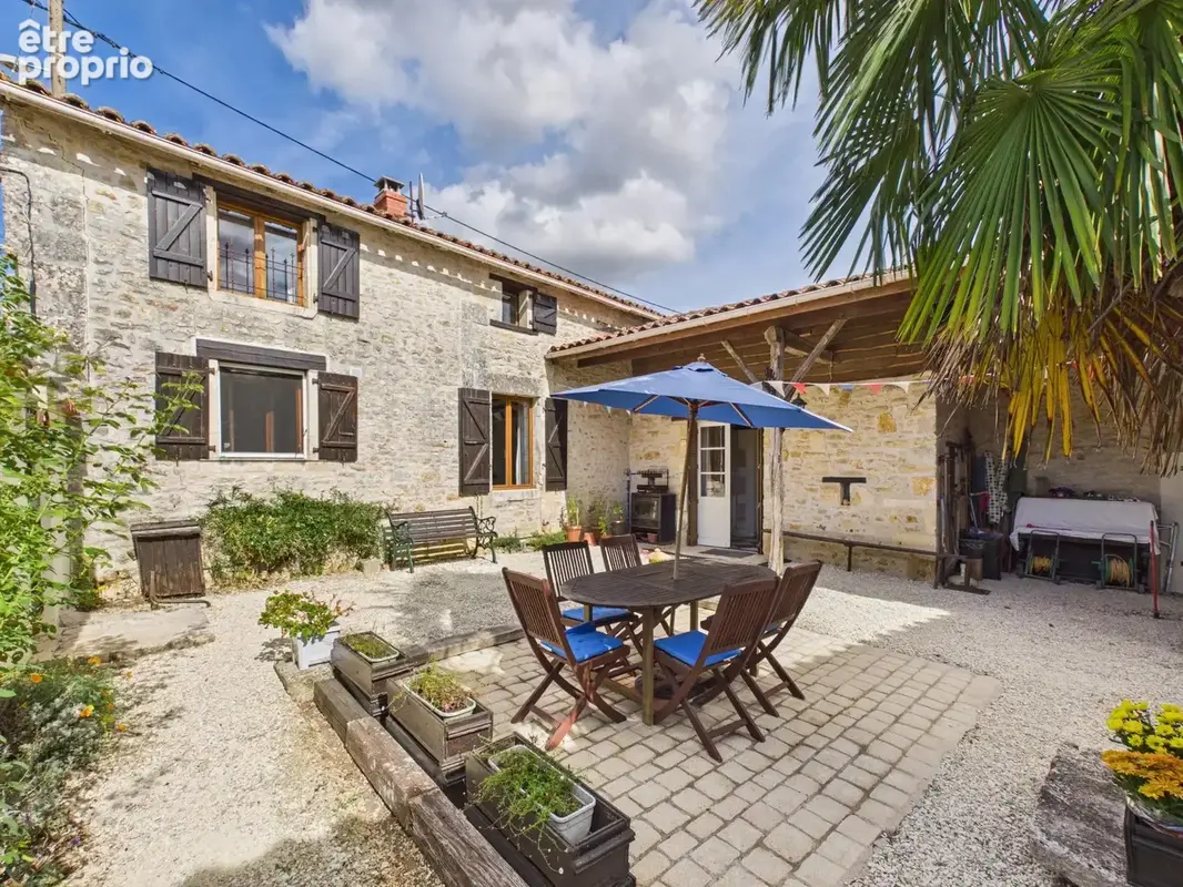 Deux maisons avec piscine, jacuzzi, grande grange et vue sur la campagne - photo 18