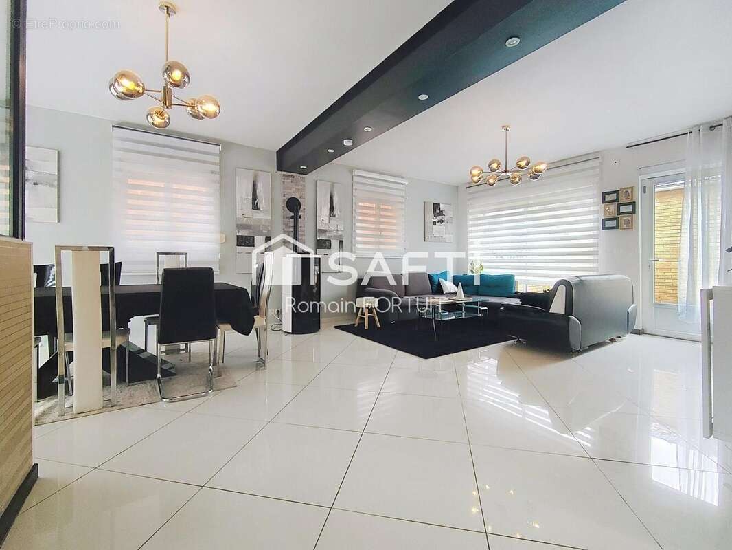 Photo 2 - Maison à DOUCHY-LES-MINES