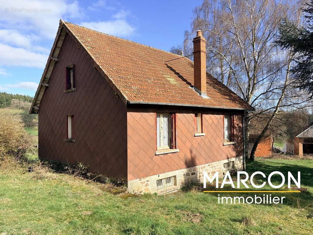Maison à AUZANCES