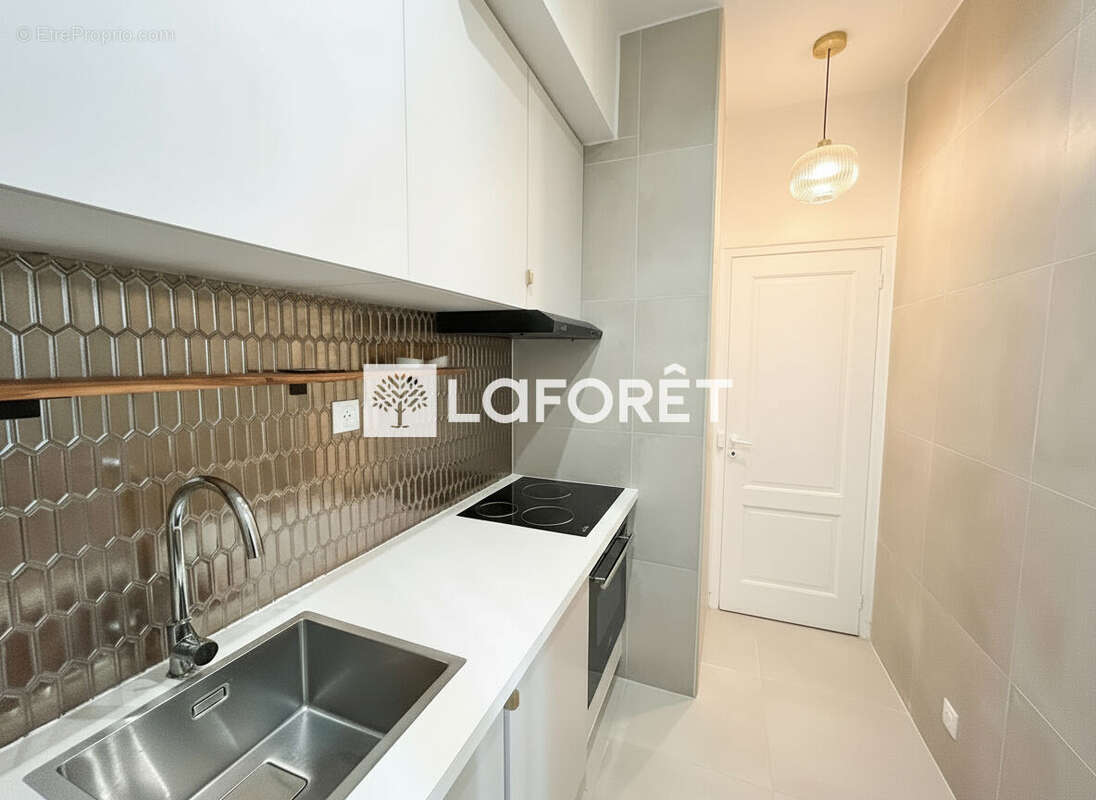 Appartement à PARIS-15E