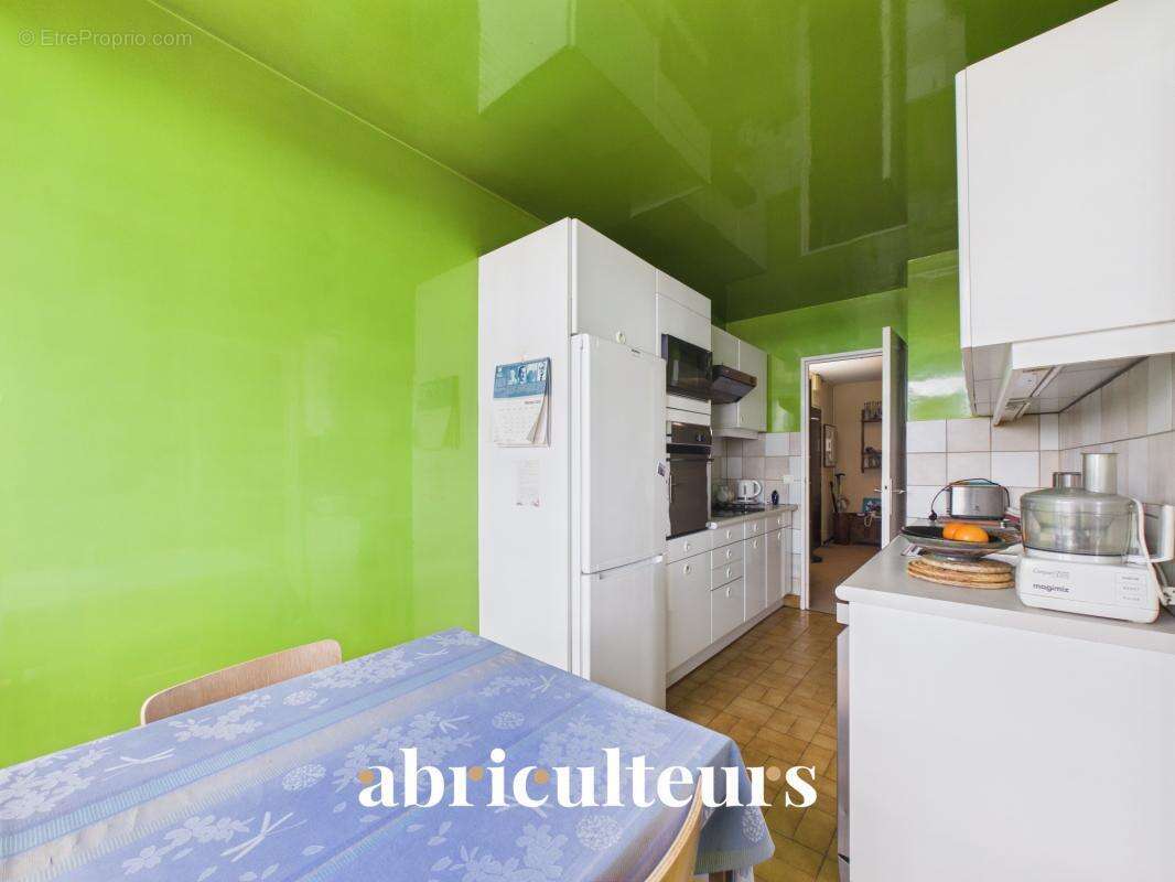 Magnifique panorama en dernier étage - Appartement T5 de 99m² à Garches (92380) - photo 12