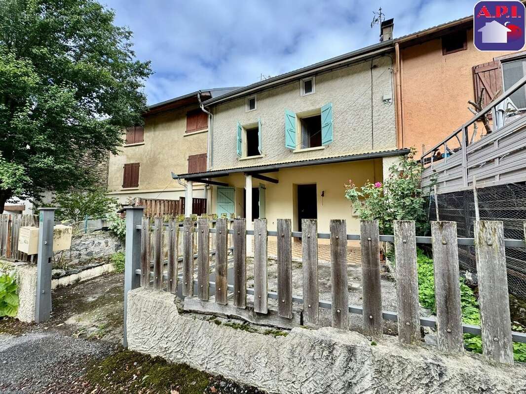 Maison à TARASCON-SUR-ARIEGE