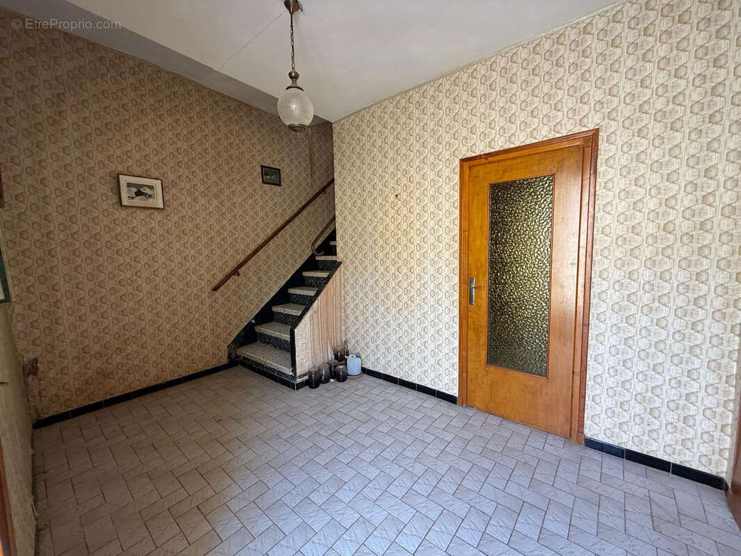Maison à MONTAGNAC