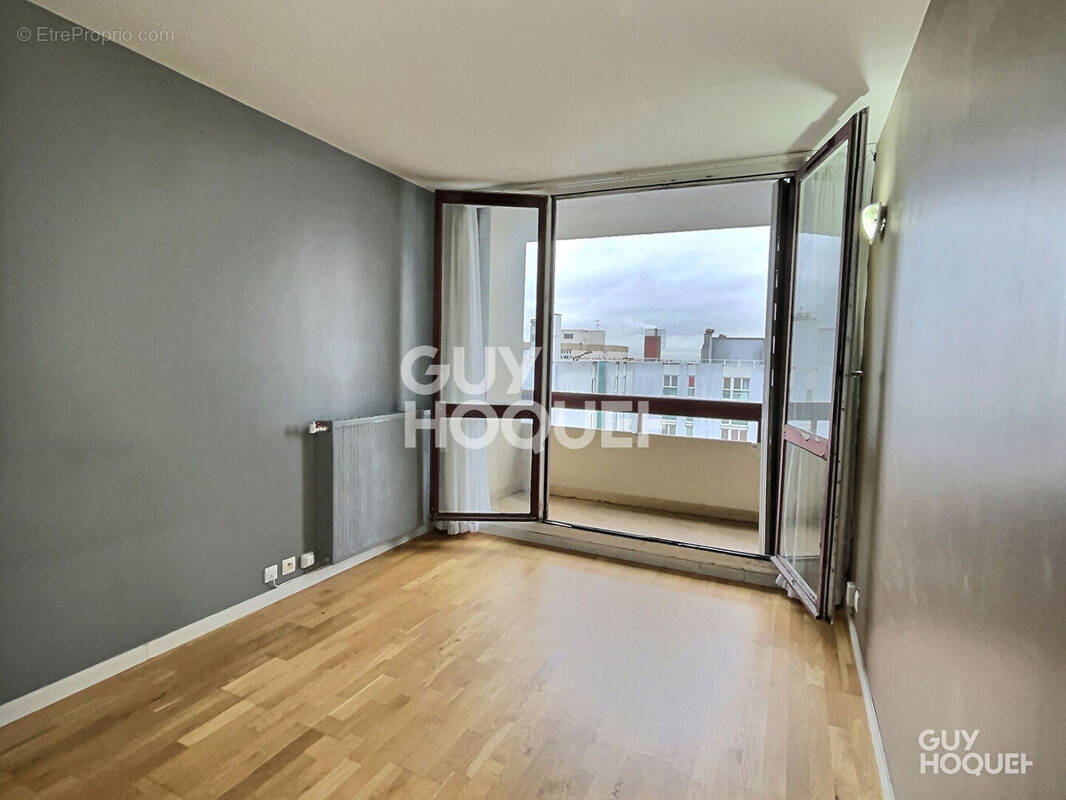 Appartement à AUBERVILLIERS