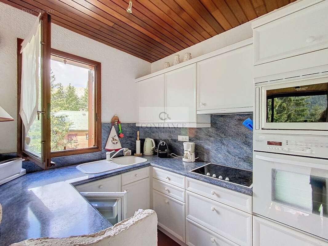 Appartement à SAINT-ETIENNE-DE-TINEE