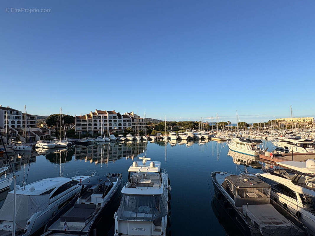 Appartement rénové vue mer & port à vendre aux marines de cogolin - golfe de saint tropez - photo 10