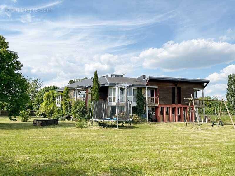 Maison 320 m² à Gisors  - photo 2