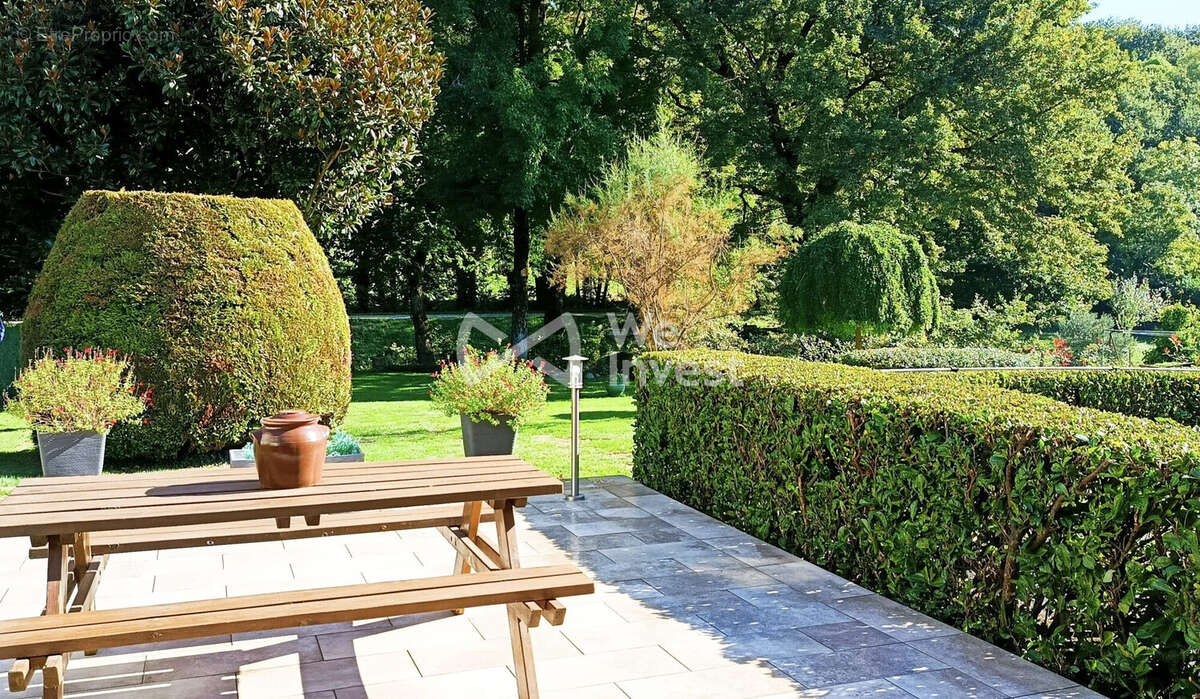 Maison à SAINT-AMANS-SOULT