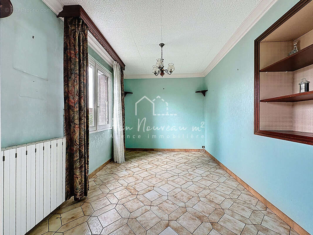 Maison à ROISSY-EN-BRIE