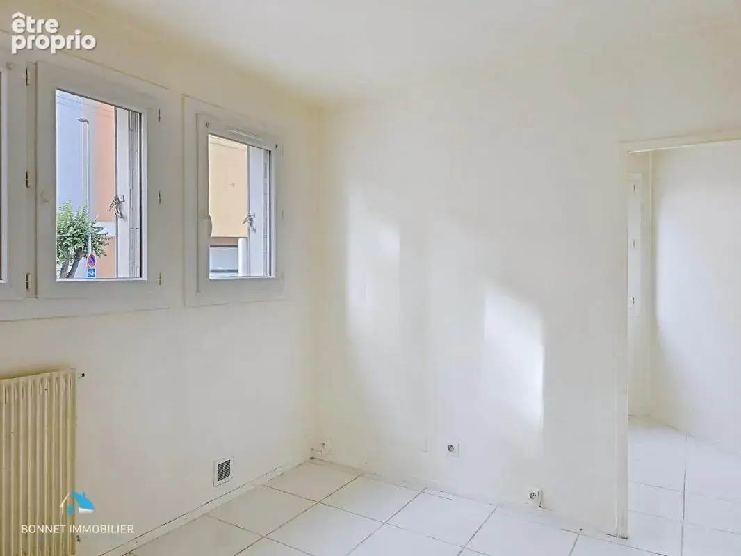 Appartement T3 - 2 chambres - 70 m² - photo 7