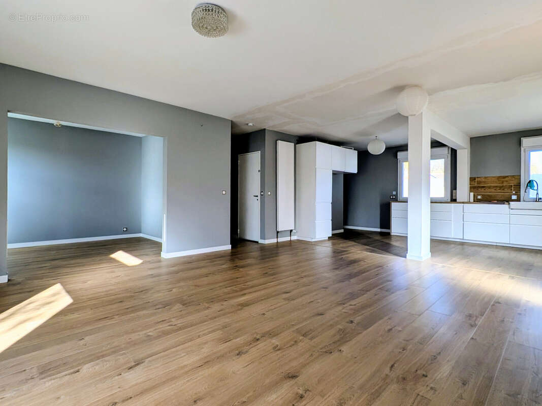 Maison à JARVILLE-LA-MALGRANGE