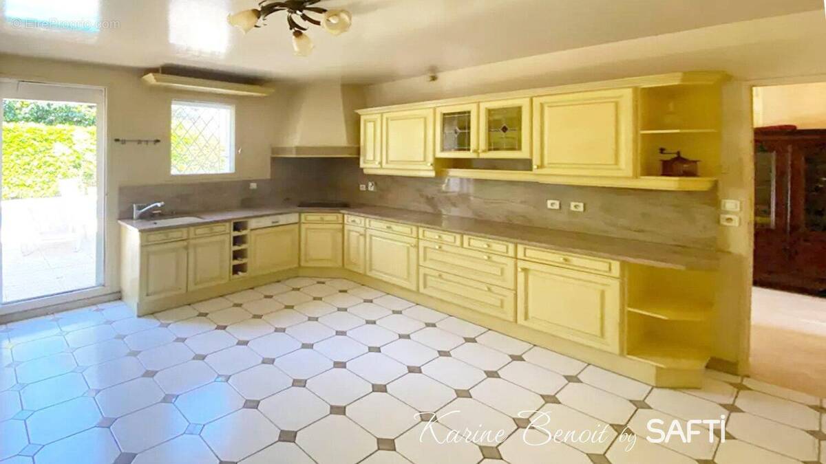 Photo 1 - Maison à SAINT-GERMAIN-LES-CORBEIL