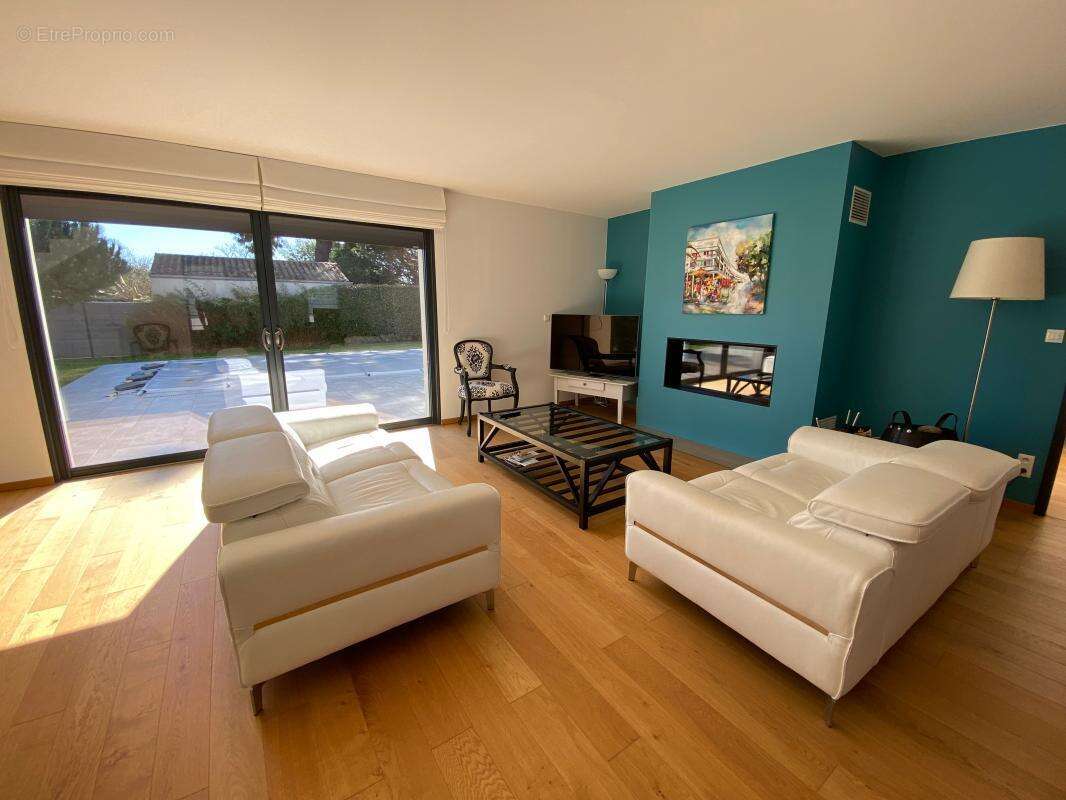 Maison à LES MATHES