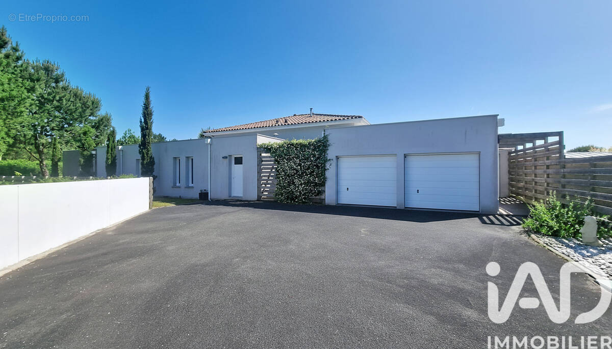 Photo 1 - Maison à PARENTIS-EN-BORN