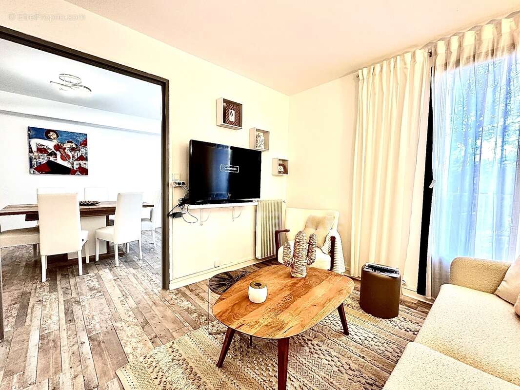 Marseille 9ème, le Cabot/Panouse, T3/4 de 74m2 au calme + Balcon + Cave - photo 4