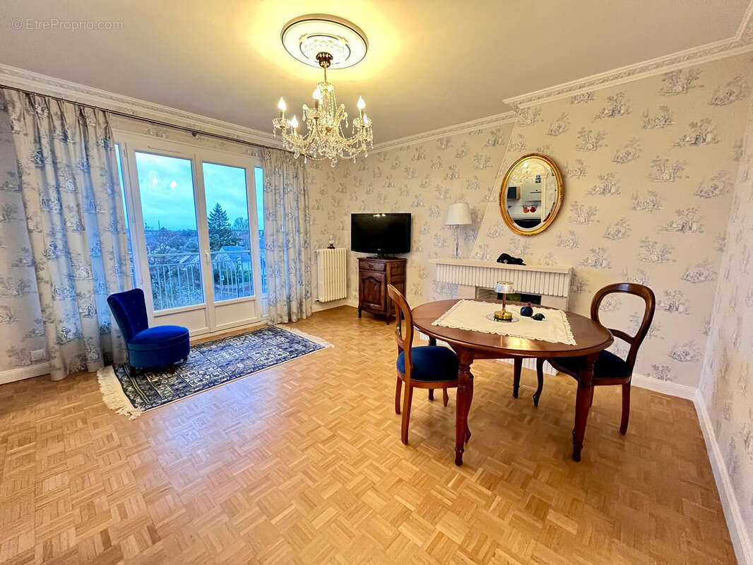 Appartement à JOUE-LES-TOURS