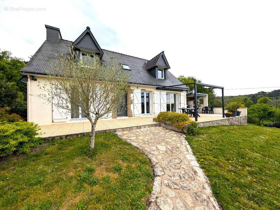 Maison à LE SOURN